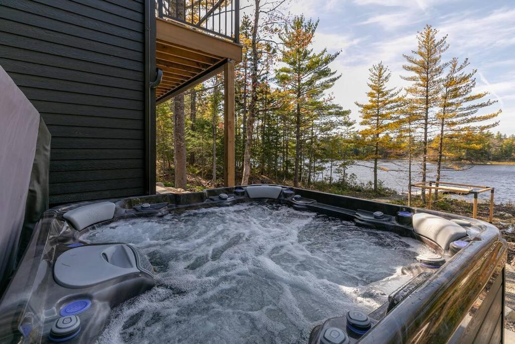 Numinous Cottage Long Lake Oasis Centre Rawdon Esterno foto
